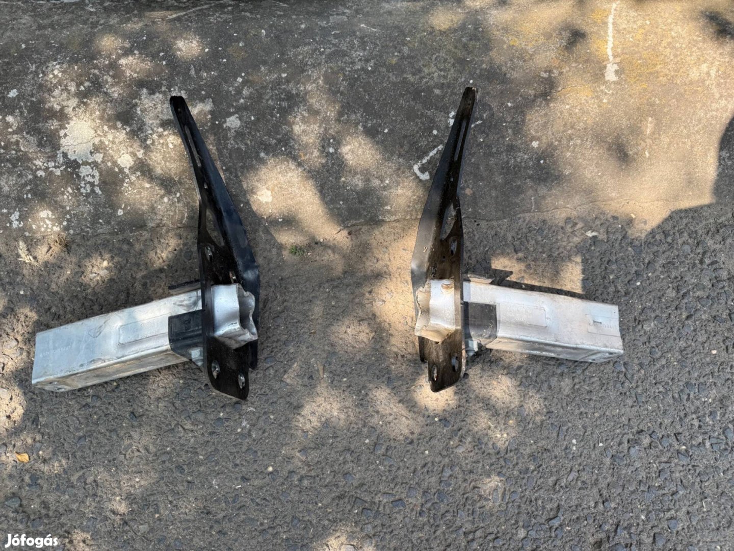 Audi A6 4F lökhárító tartó 4f0807133 4f0807134