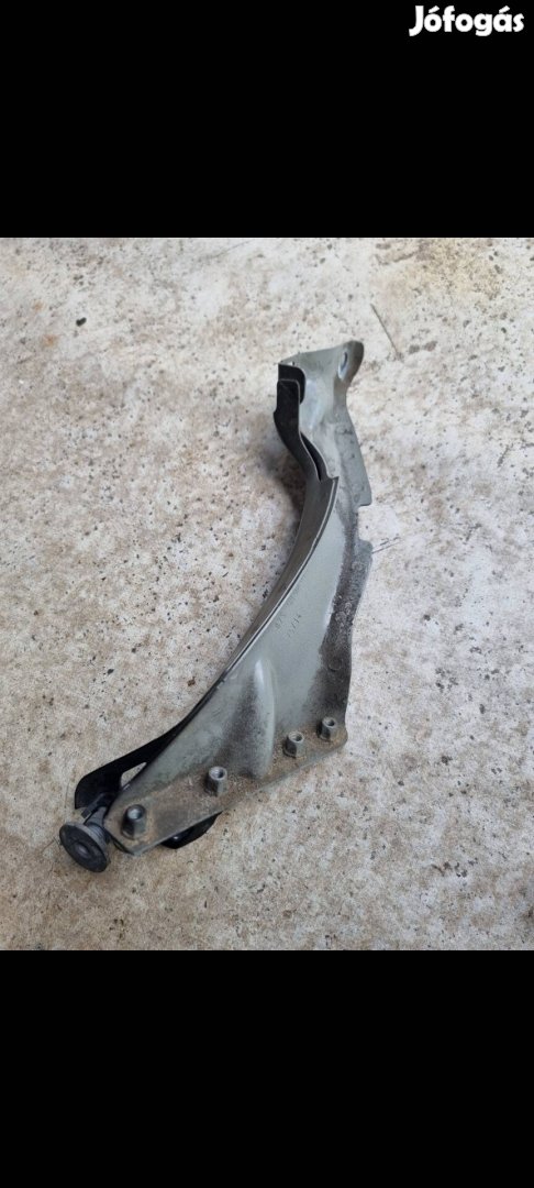 Audi A6 4F lökhárító tartó konzol