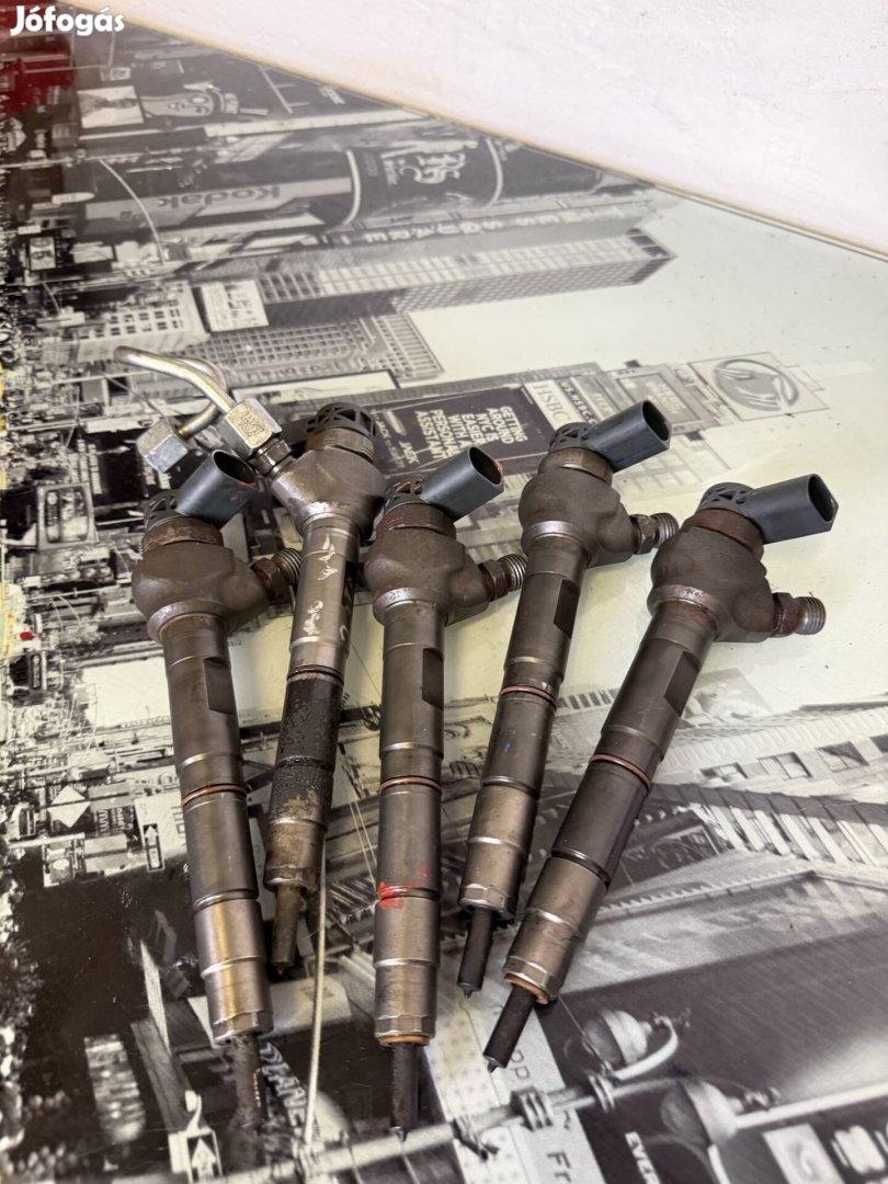 Audi A6 4G 2.0 tdi porlasztócsúcs 03L130277J