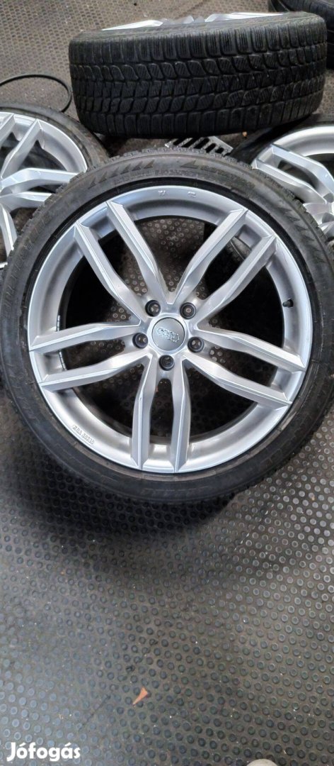 Audi A6 A4 5x112 19-es téli szett 225/45R19 Bridgestone gumikkal