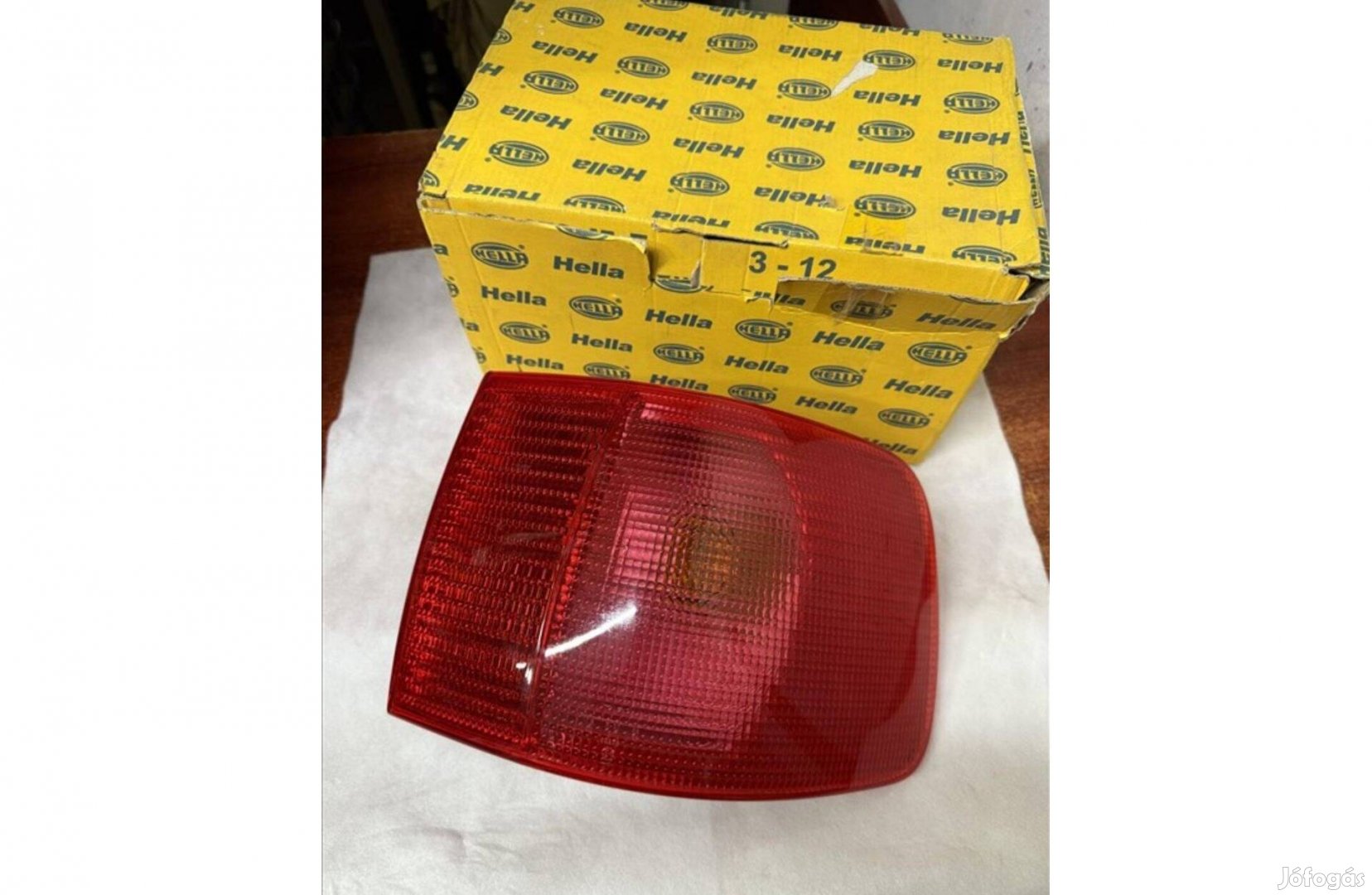 Audi A6 C4 hátsó lámpa gyári 4A9945096 4A9945218