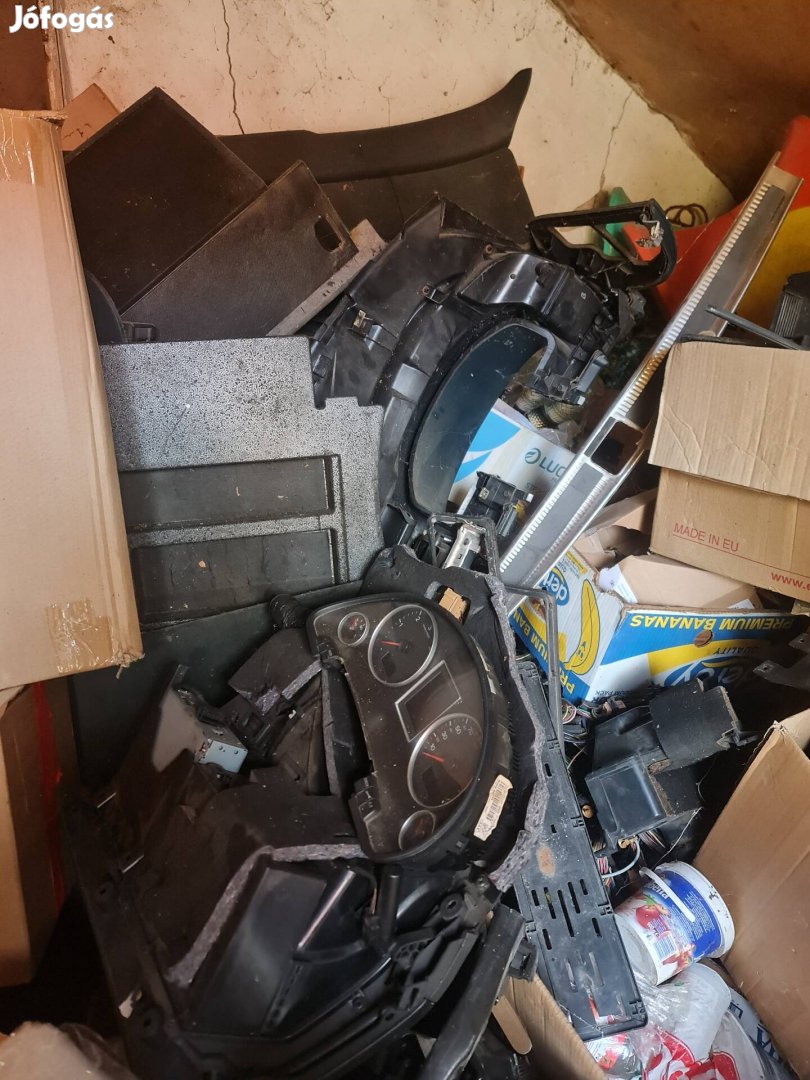 Audi A6 C5 4B alkatrészek