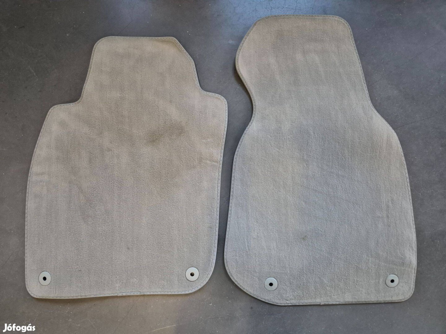 Audi A6 C5 4B gyári szövet szőnyeg világosszürke 4B1863710H
