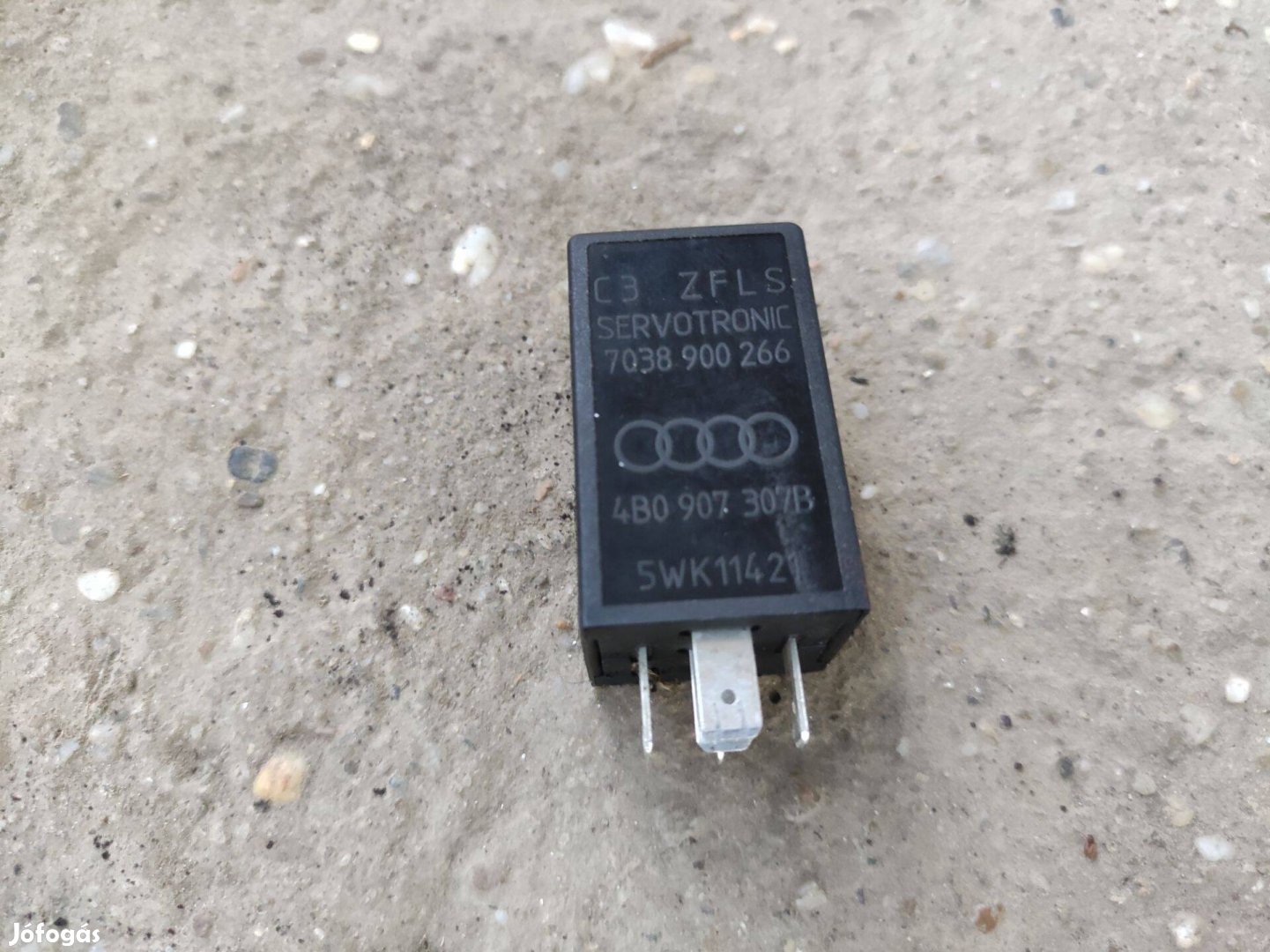 Audi A6 C5 628-as relé