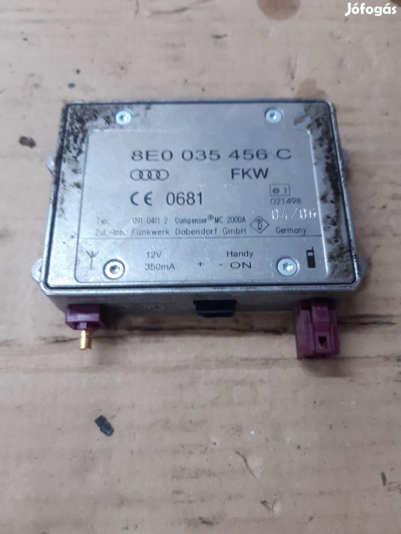 Audi A6 C5 Antenna Erősítő
