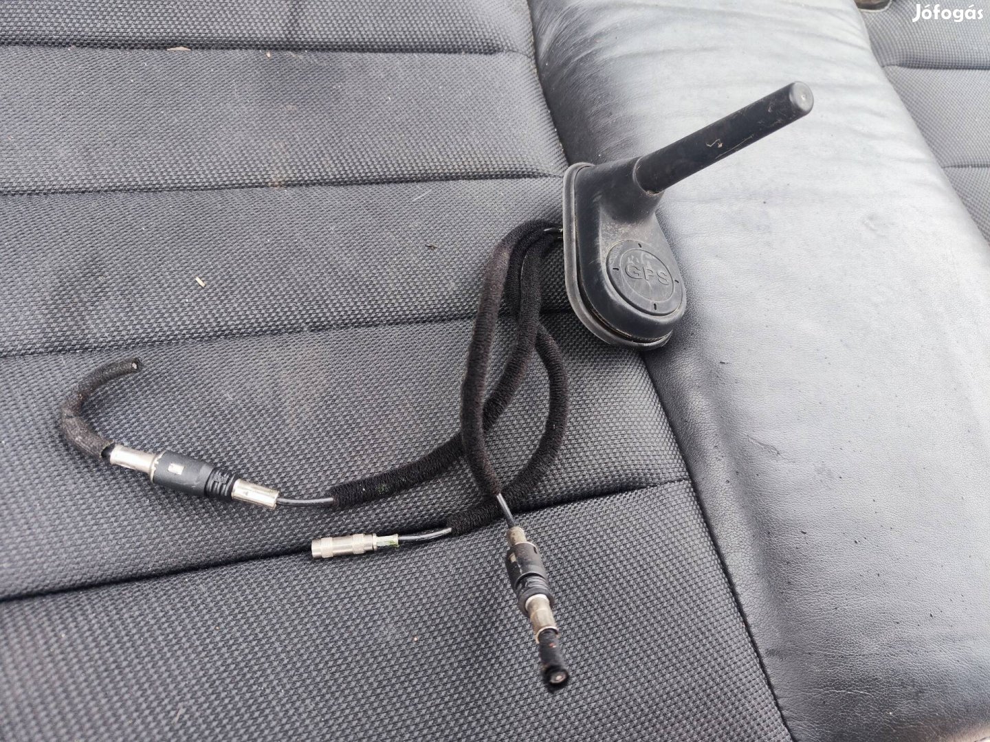 Audi A6 C5 Avant GPS antenna 1997-2004