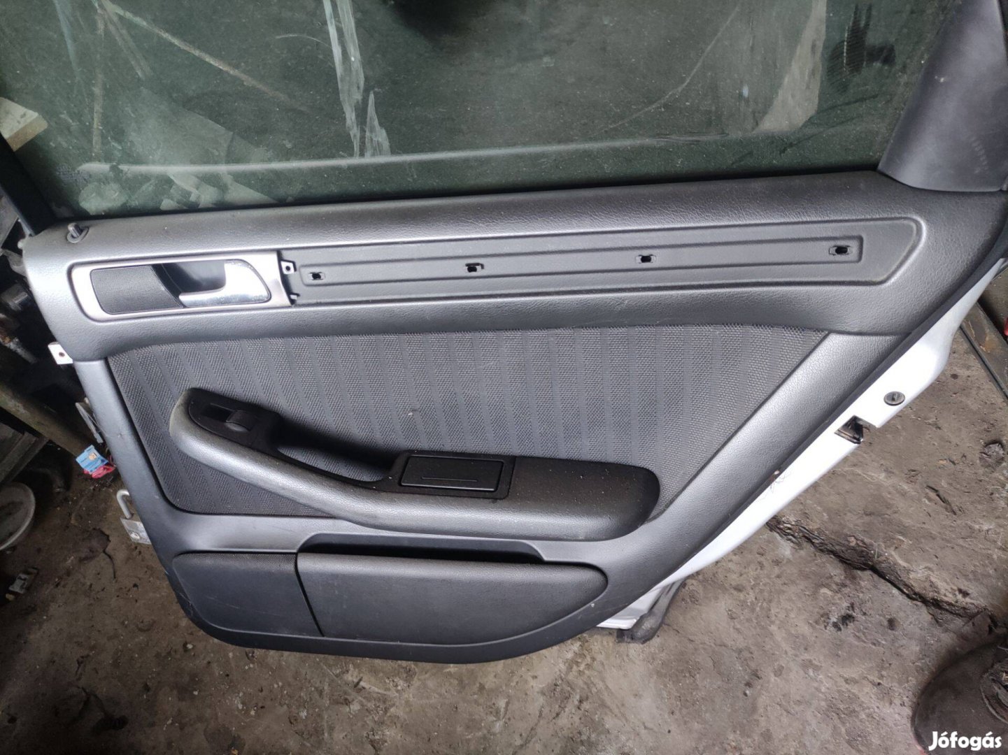 Audi A6 C5 Avant jobb hátsó ajtó