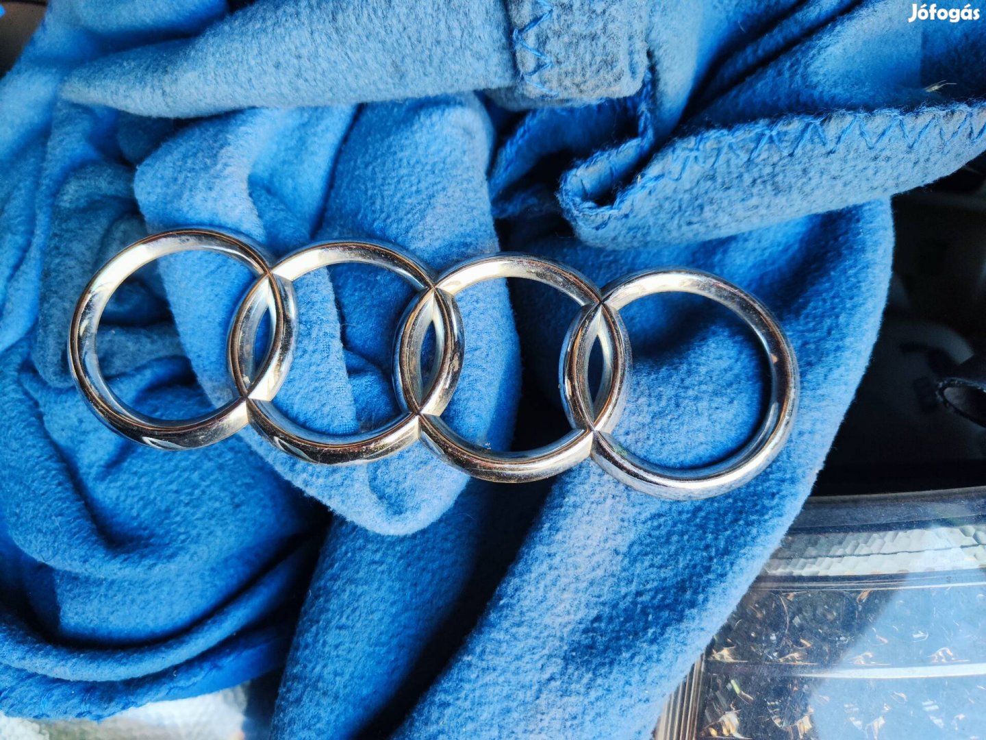 Audi A6 C5 Sedan hátsó Audi logó csomagtér ajtóra 1997-2004
