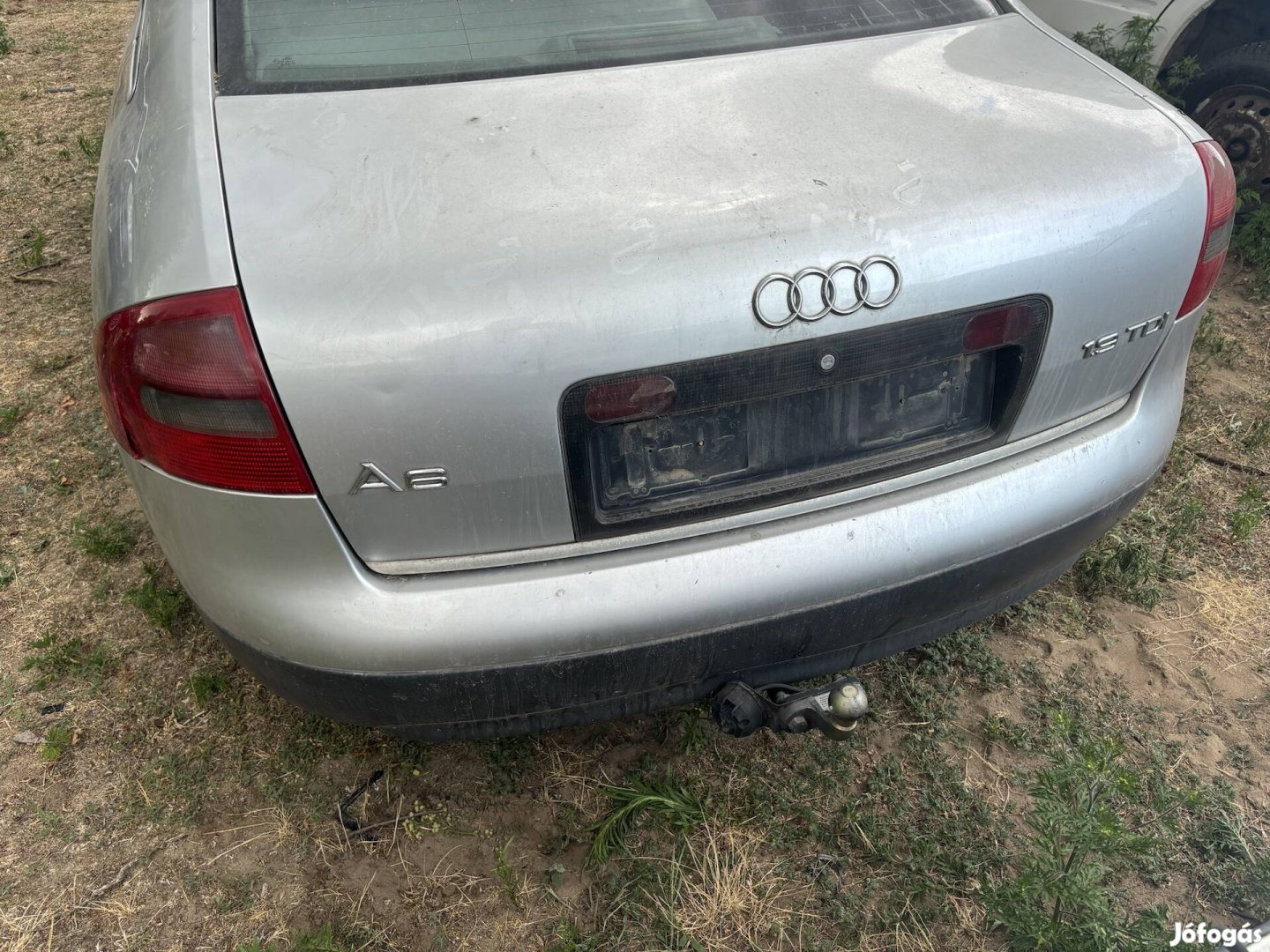 Audi A6 C5 csomagtér ajtó lökhárító ajtó vonóhorog 
