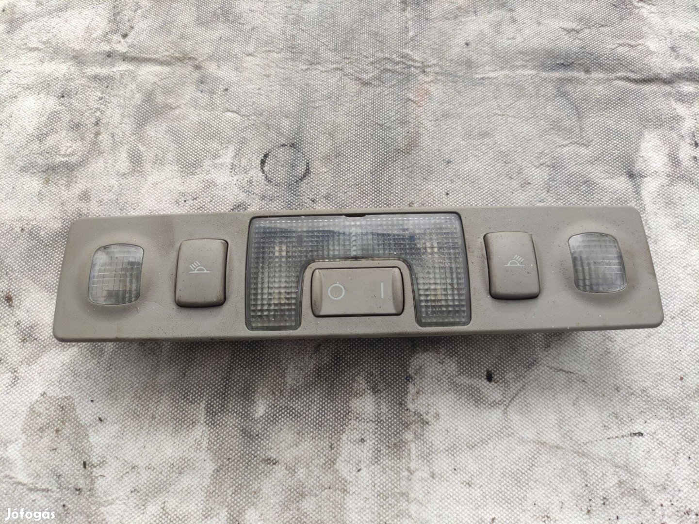 Audi A6 C5 kombi hátsó beltér világítás