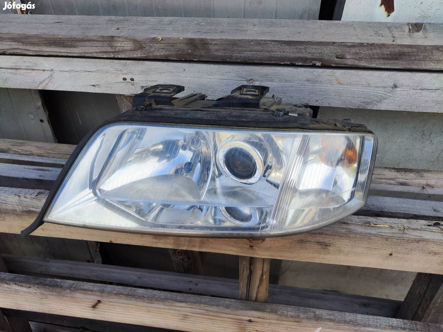 Audi A6 C5 preface xenon bal oldali xenon Hella lámpa 1997-2000