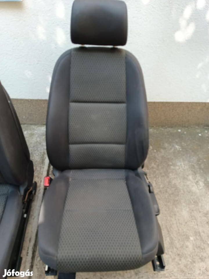 Audi A6 C6 ülés szett