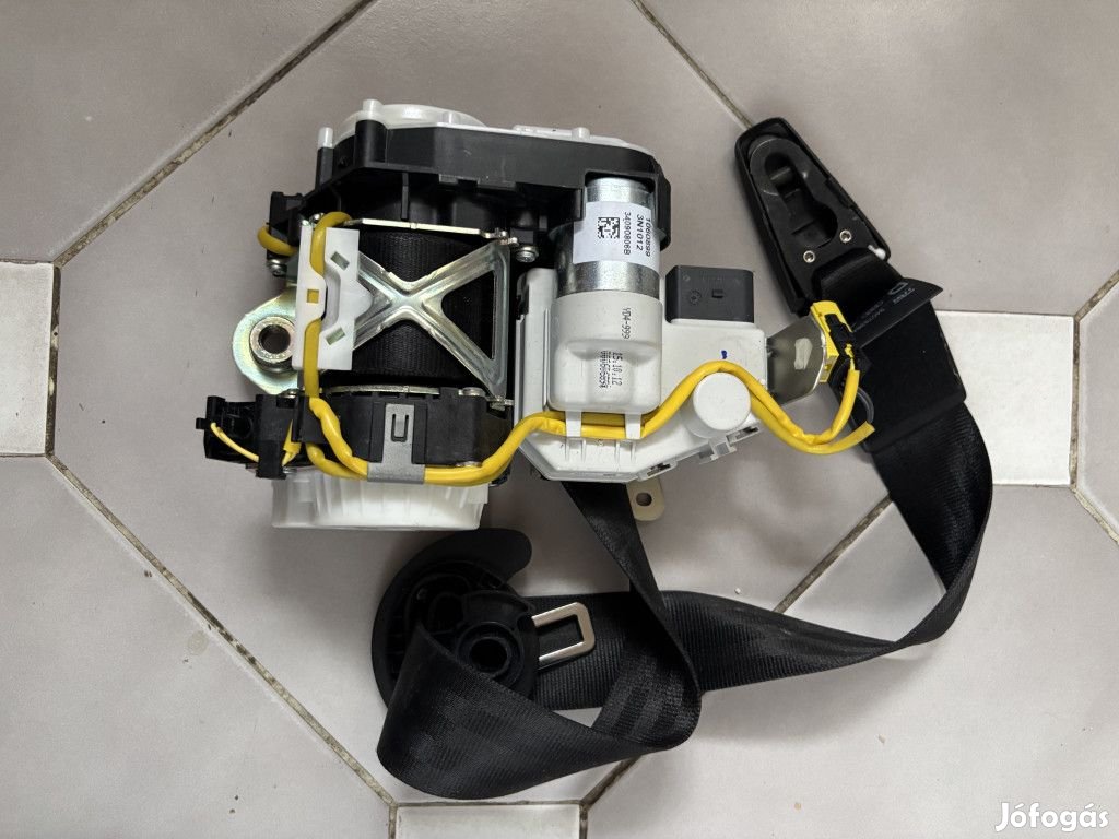 Audi A6 C7 jobb első biztonsági öv 4G8857706E