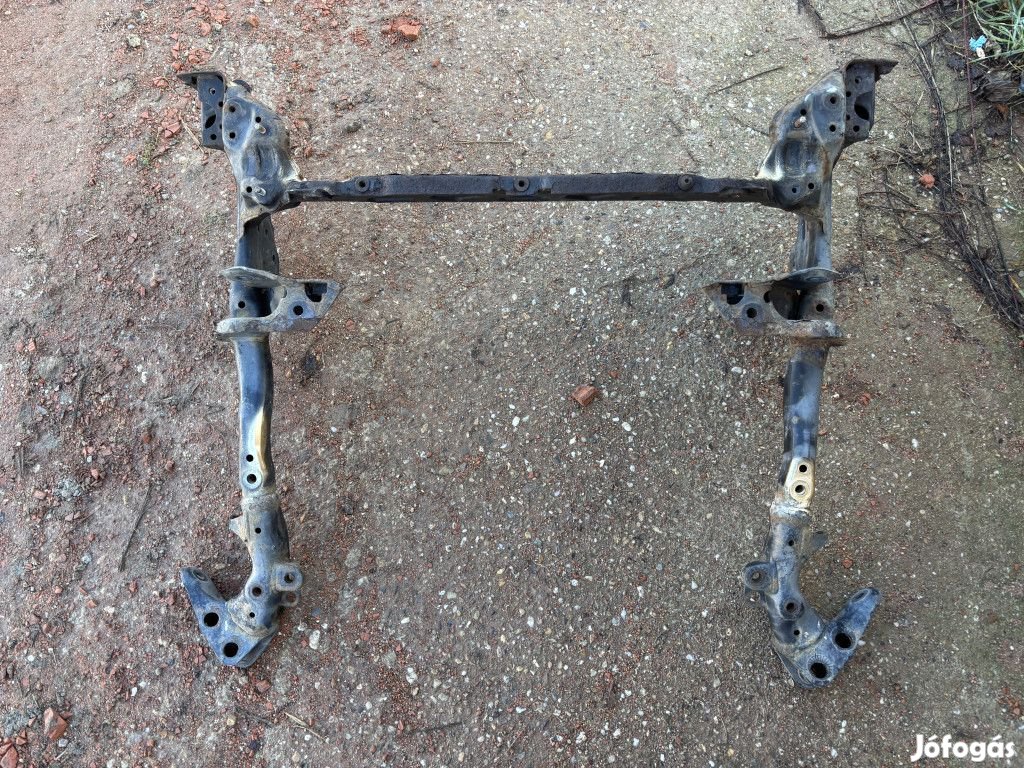 Audi A6 C7 quattro első bölcső