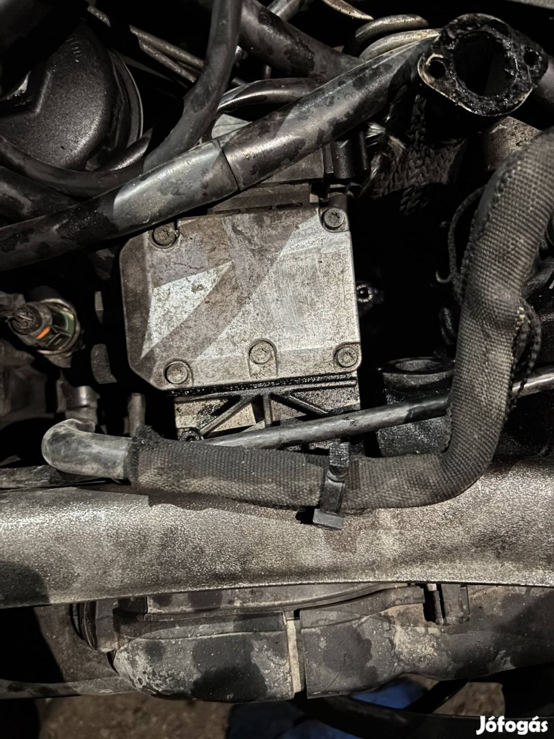 Audi A6  2.5v6 Tdi 180le 106E adagoló!