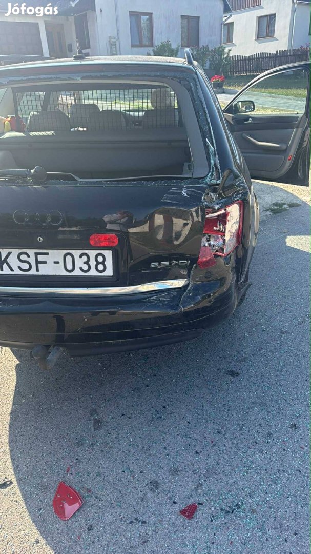 Audi A6 -hátulja sérült - eladó