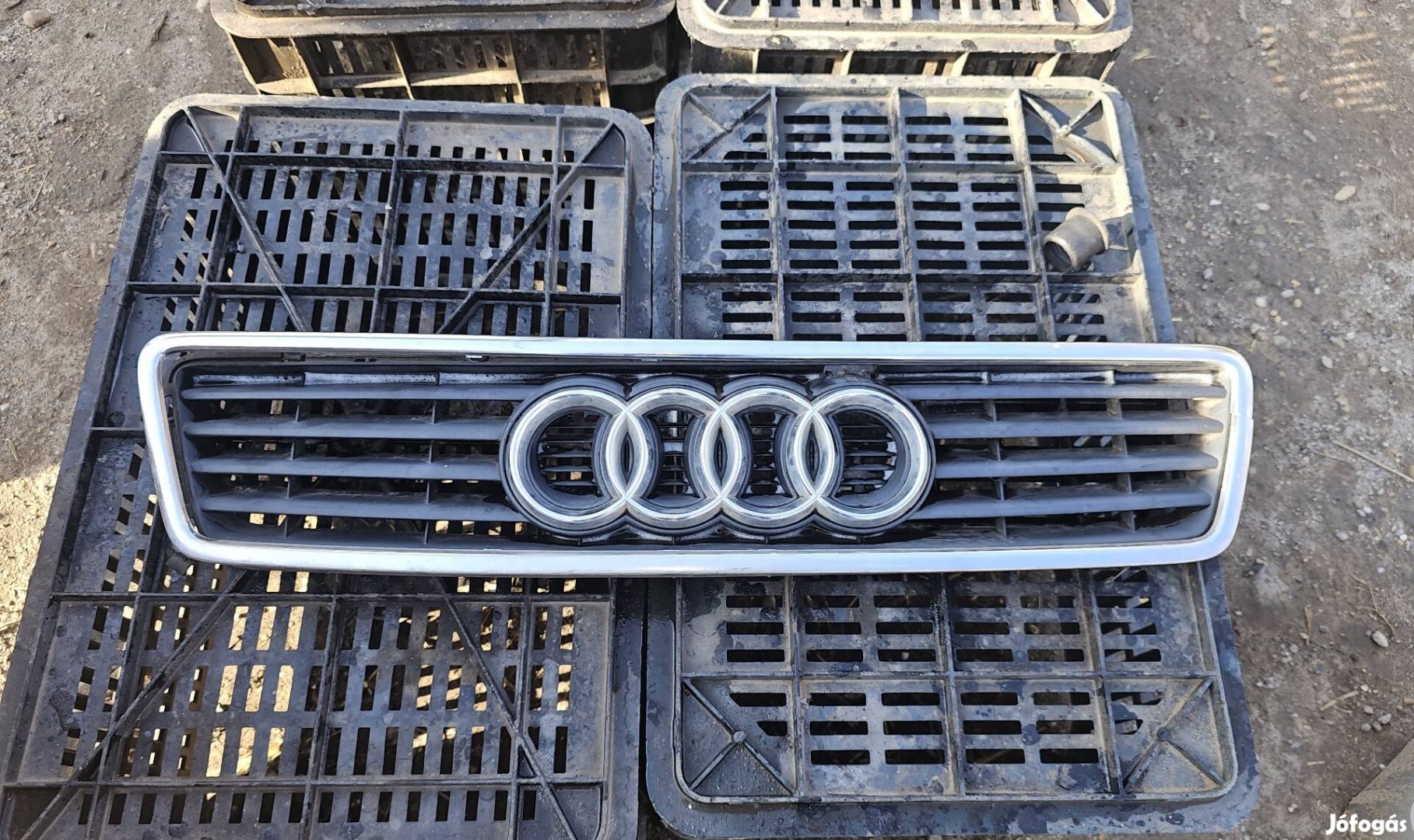 Audi A6 hütörács hütömaszk 4000