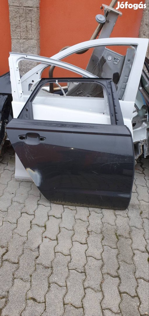 Audi A6 kombi jobb hátsó ajtó eladó 