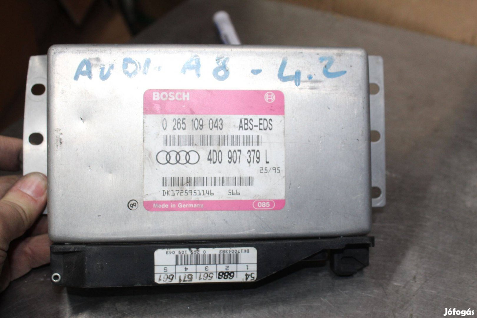 Audi A8 1995 4.2 ABS vezérlő modul 4D0907379L