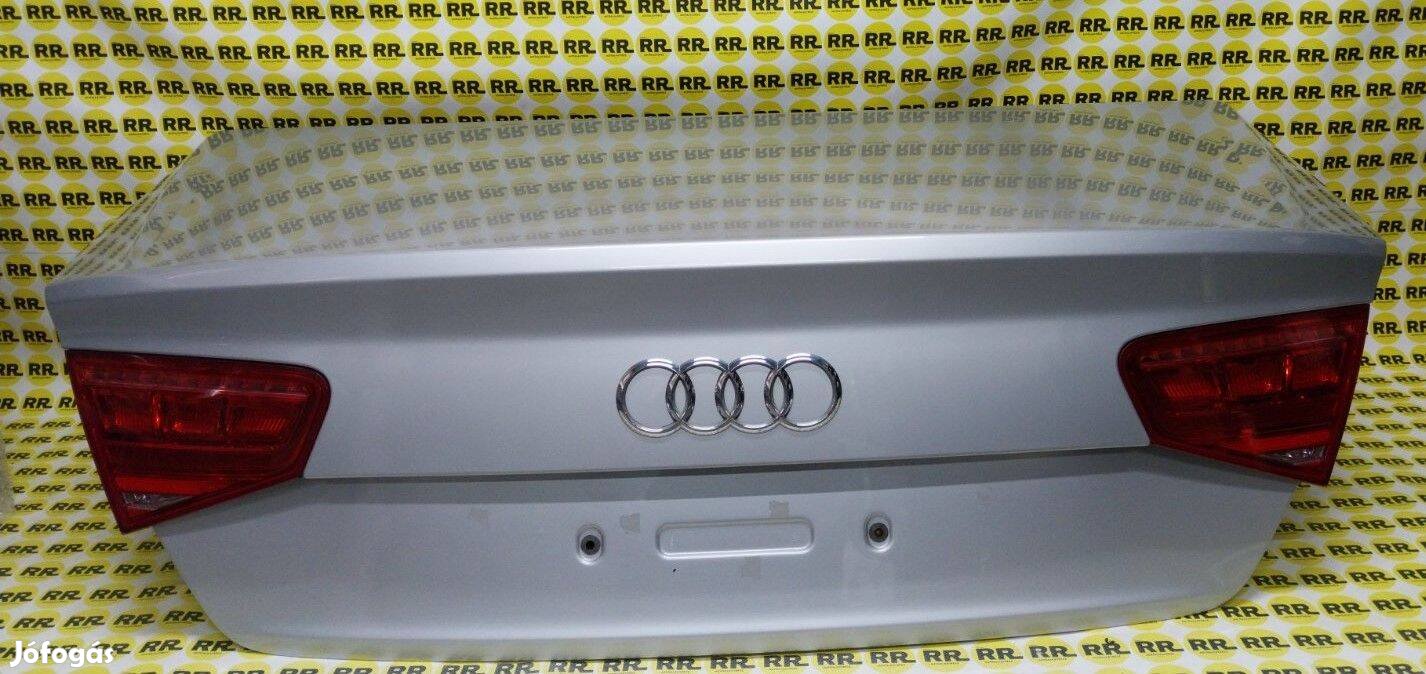 Audi A8 Csomagtér ajtó (üresen)