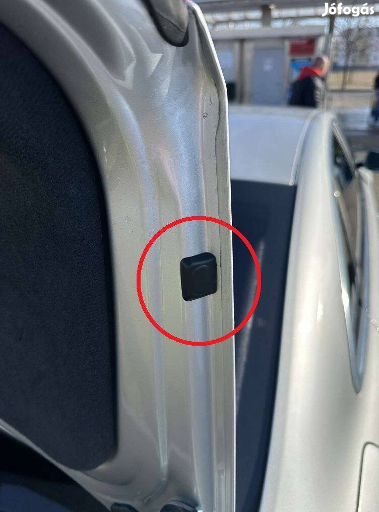 Audi A8 D3 csomagtér ütköző gumi