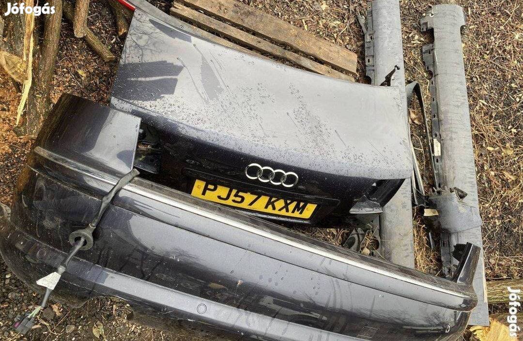 Audi A8 D3 hátsó lökhárító radaros és csomagtérajtó posta megoldható