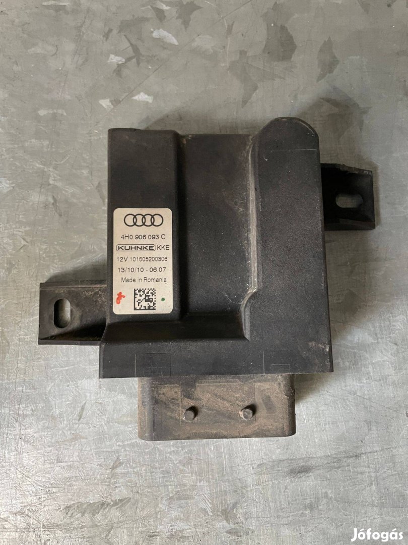 Audi A8 D4 4H Tank vezérlő 4H0906093C Relé