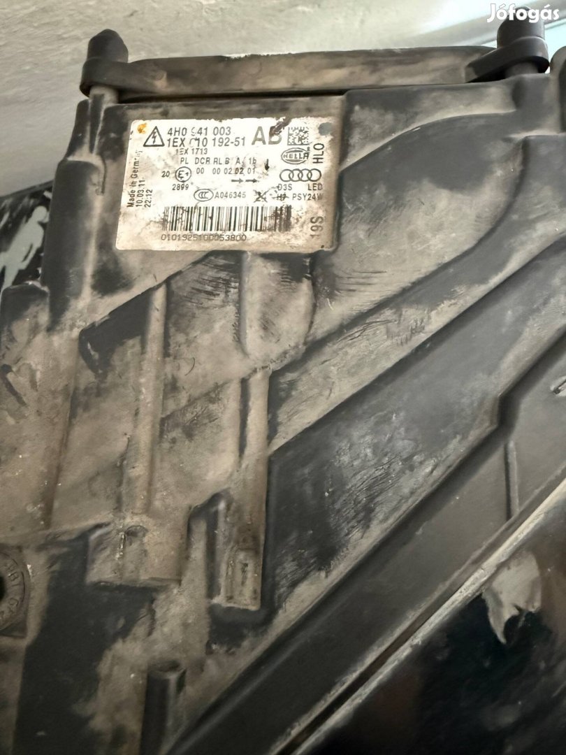 Audi A8 D4 4H bal oldali xenon fényszóró