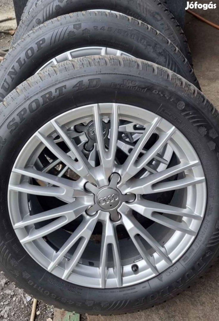 Audi A8 gyári 18" alufelni 4H0601025AP