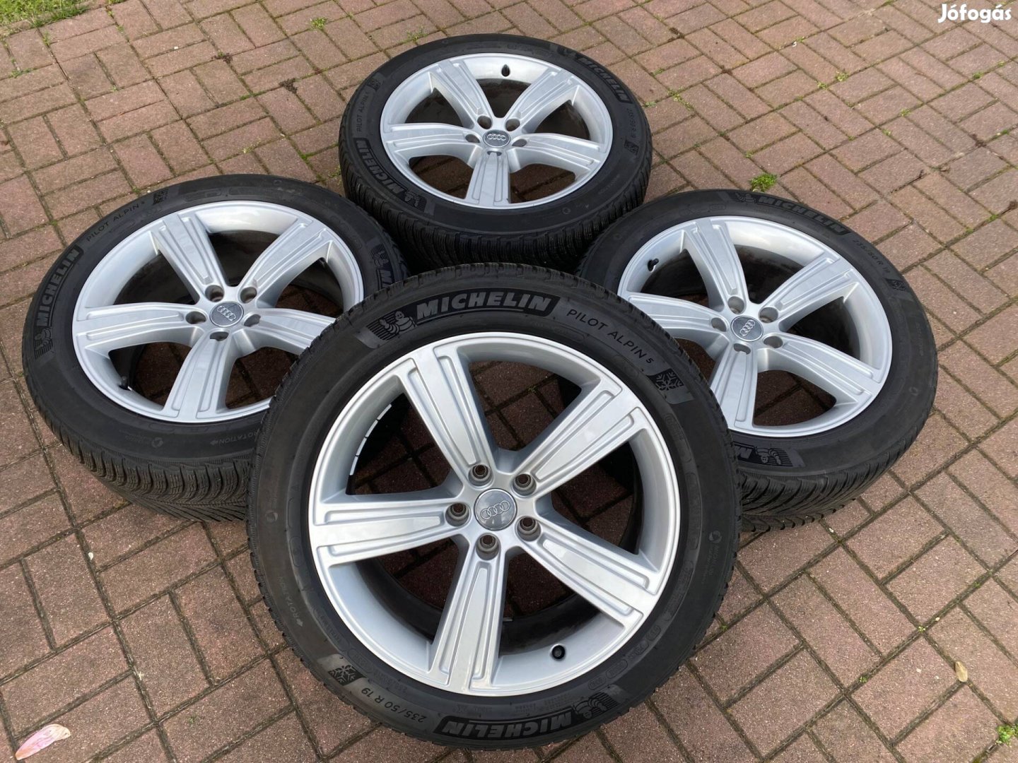 Audi A8 gyári alufelni 5x112 19" Michelin téli gumi 19