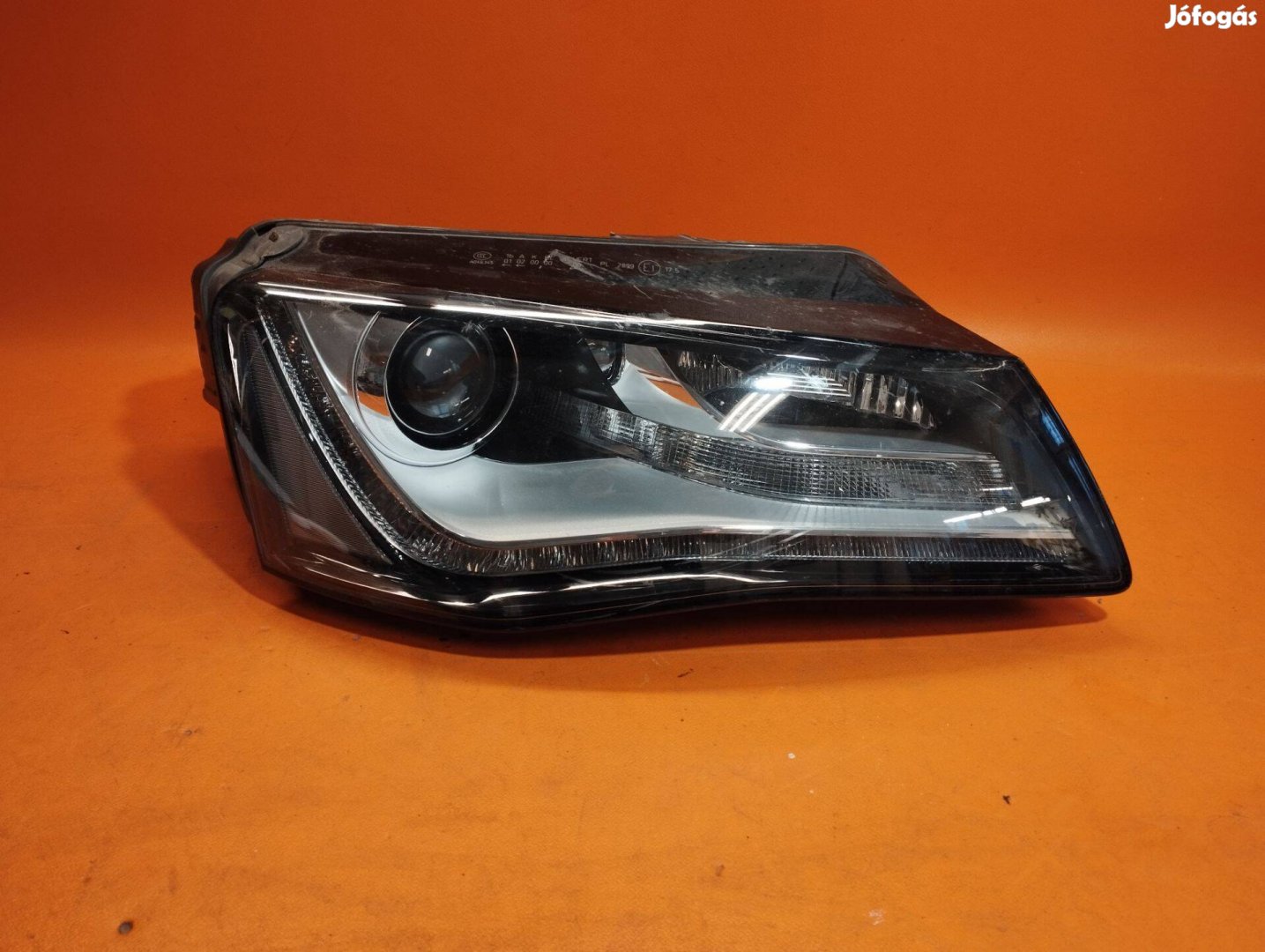 Audi A8 jobb xenon led lámpa 4H0941004 (M.160.110)