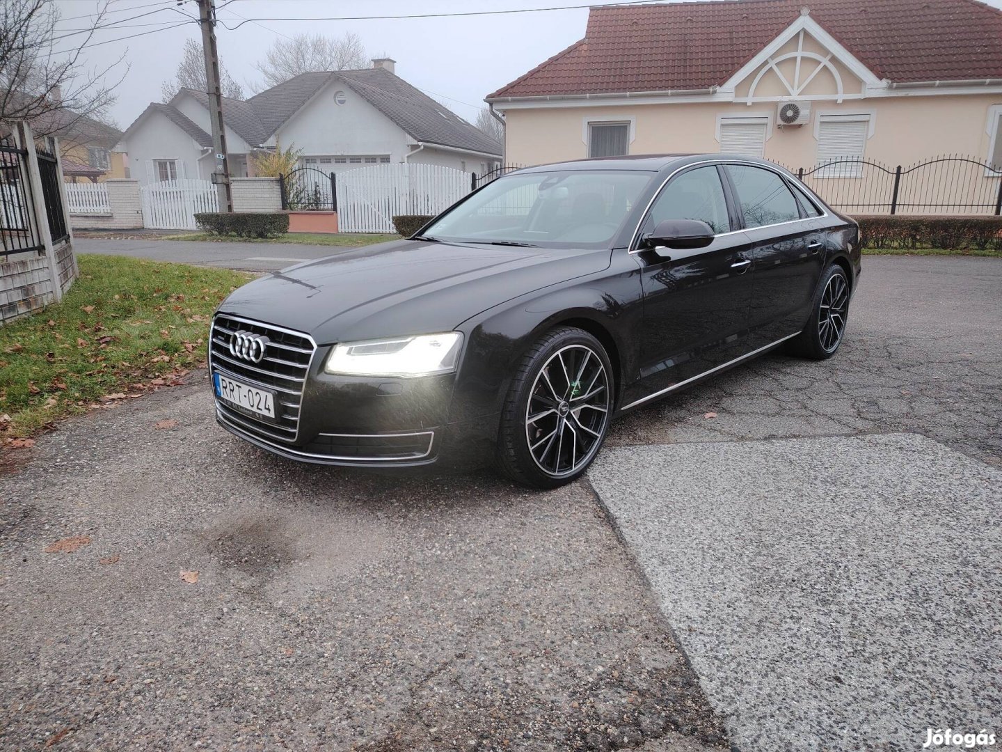 Audi A8 long eladó. 