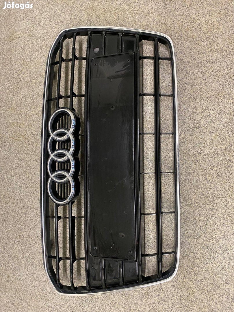 Audi A% cupé diszrács