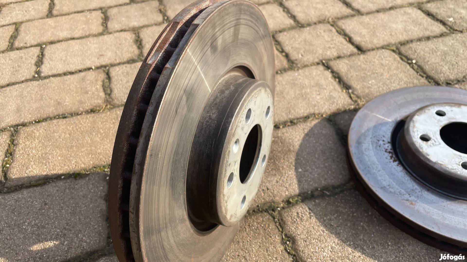 Audi B9 féktárcsa + betét