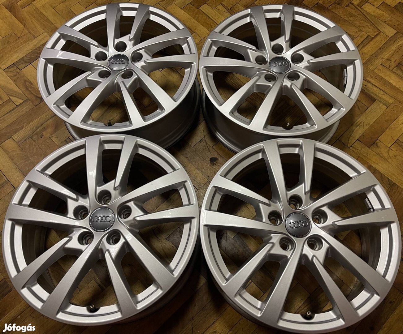 Audi Gyári Alufelni 17" 5x112