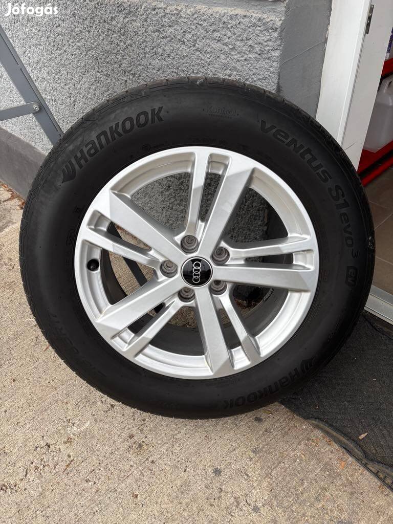 Audi Gyári Felni gumival 17" 5x112 et38