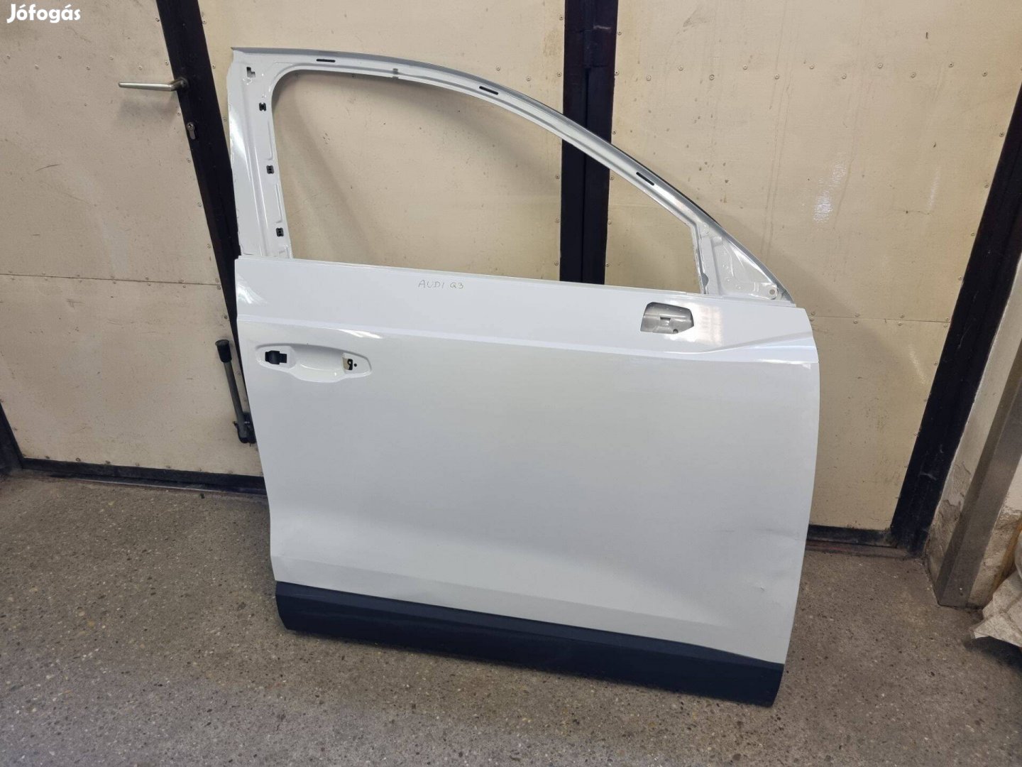 Audi Q3 2018- Jobb első ajtó
