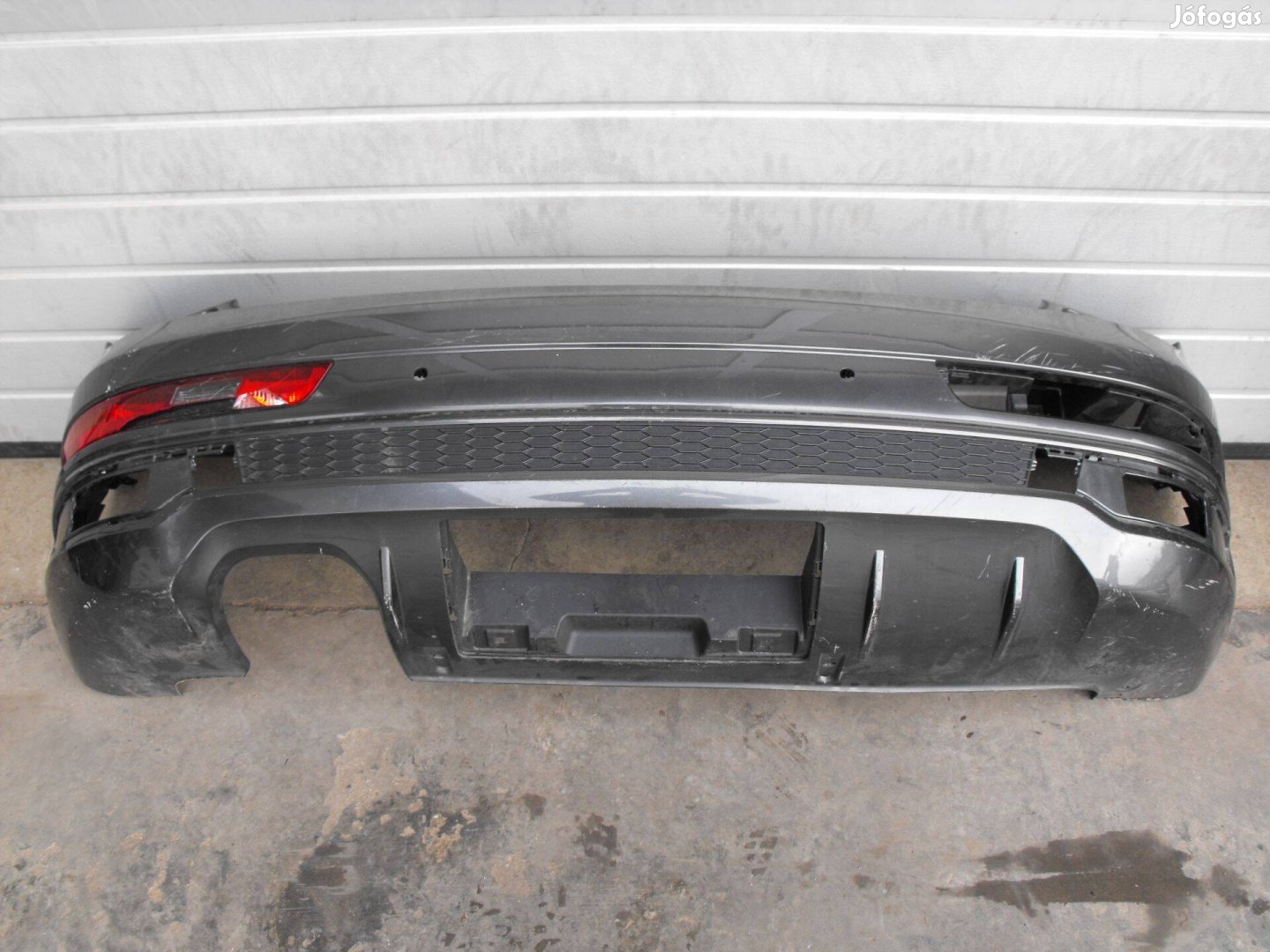 Audi Q3 facelift S-Line hátsó lökhárító lökő 2014-