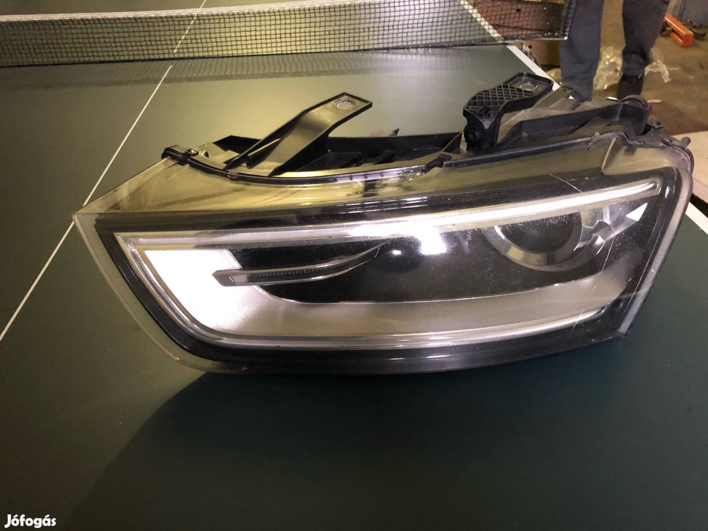 Audi Q3 xenon lámpa balos eladó 8U0941005