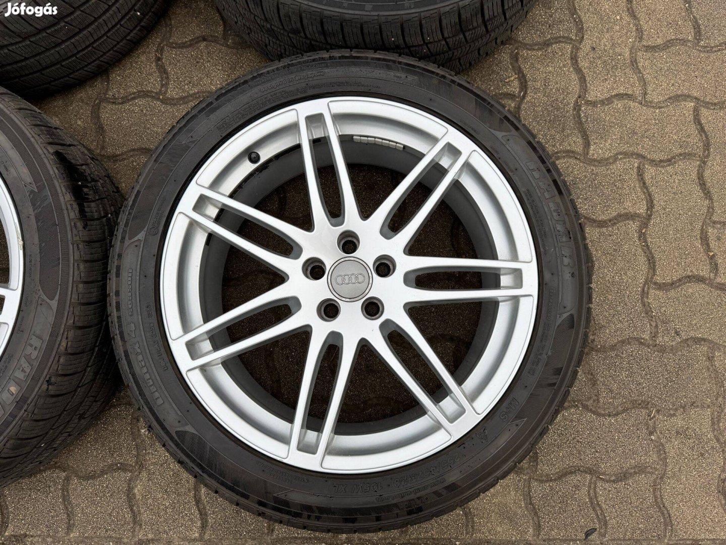 Audi Q5 8R S-line 20 20 alufelni 255/45/20 gumi négyévszakos