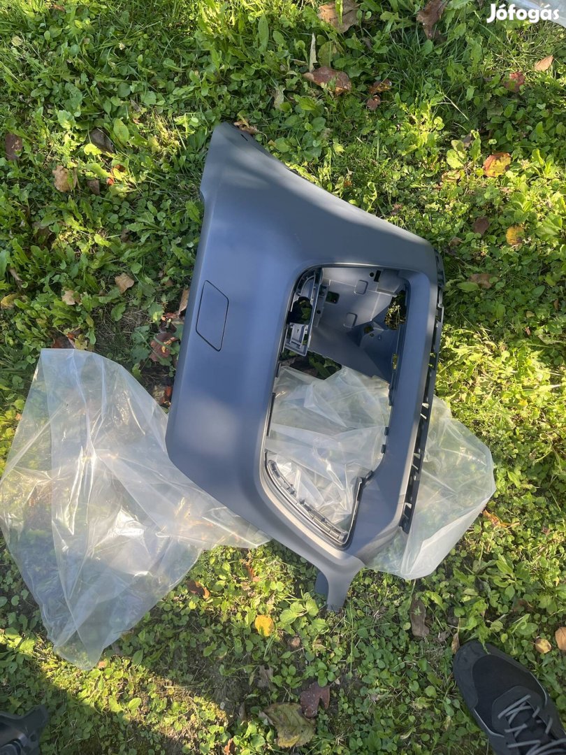 Audi Q5 bal löksiburkolat új