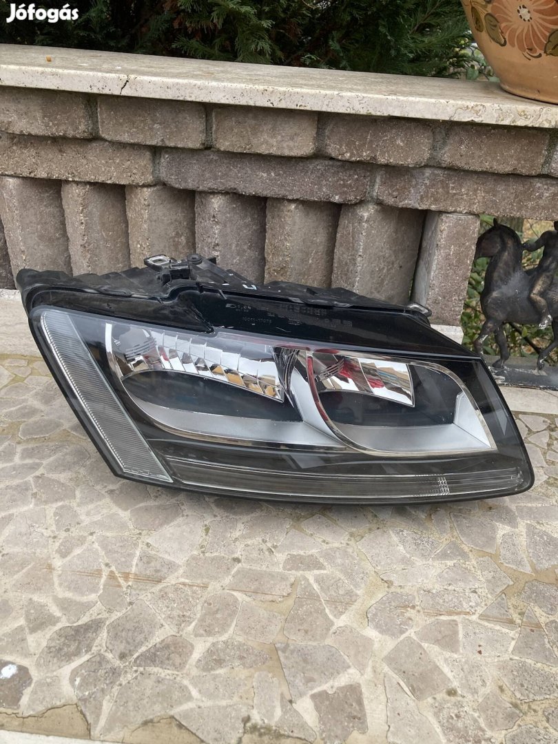 Audi Q5 halogén jobb oldali fényszóró