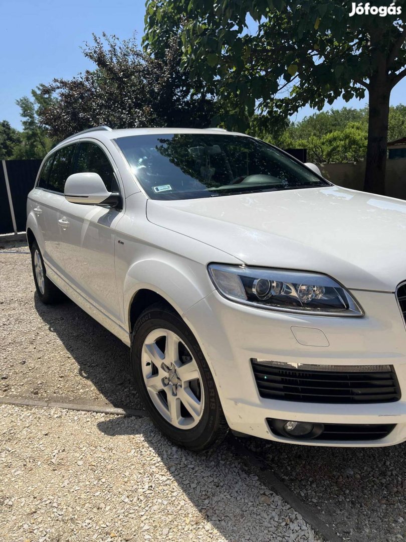 Audi Q7 3.0 quattro