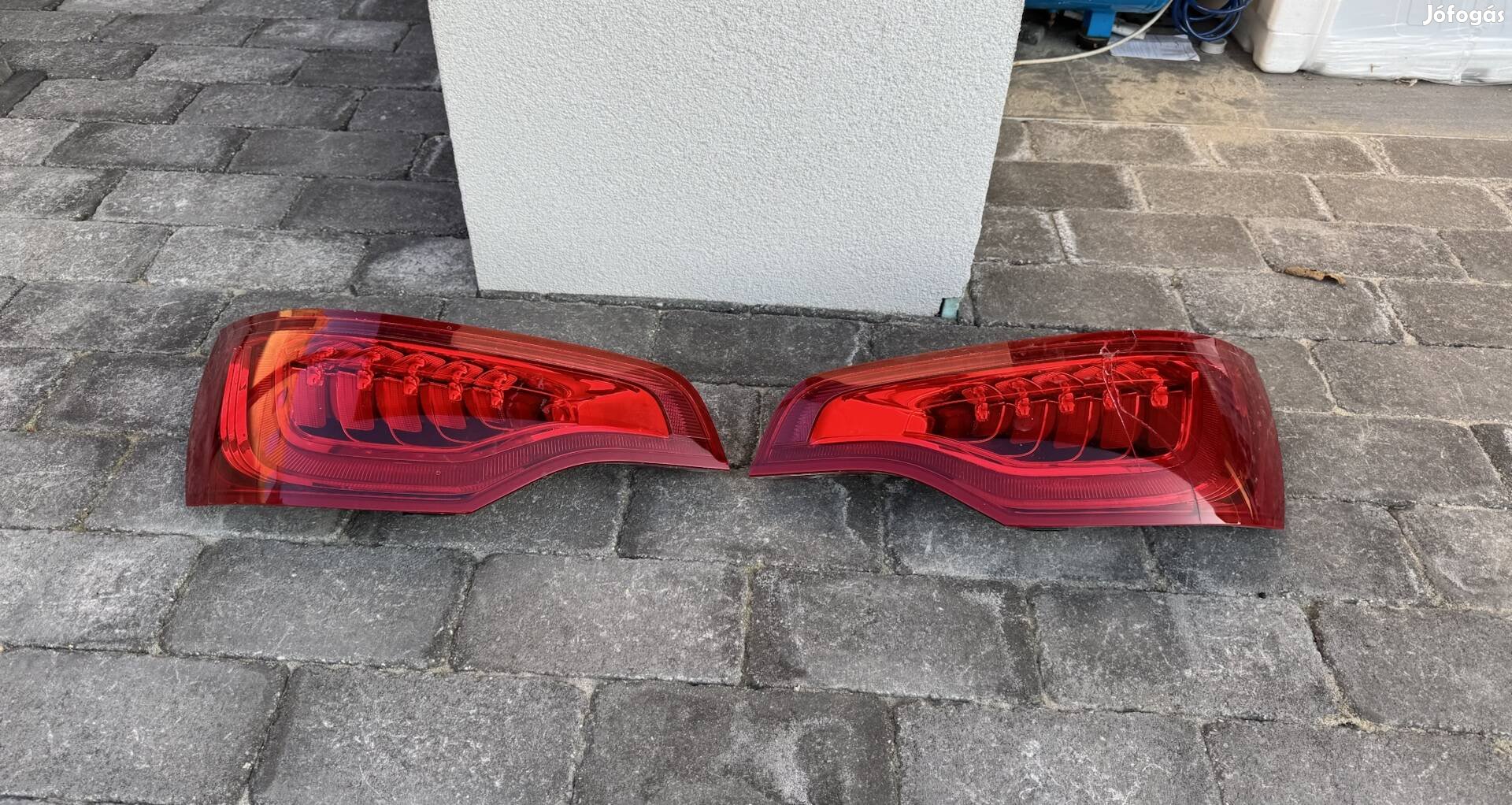 Audi Q7 hátsó lámpa pár LED Usa kivitel 4L0945093G, 4L0945094G 