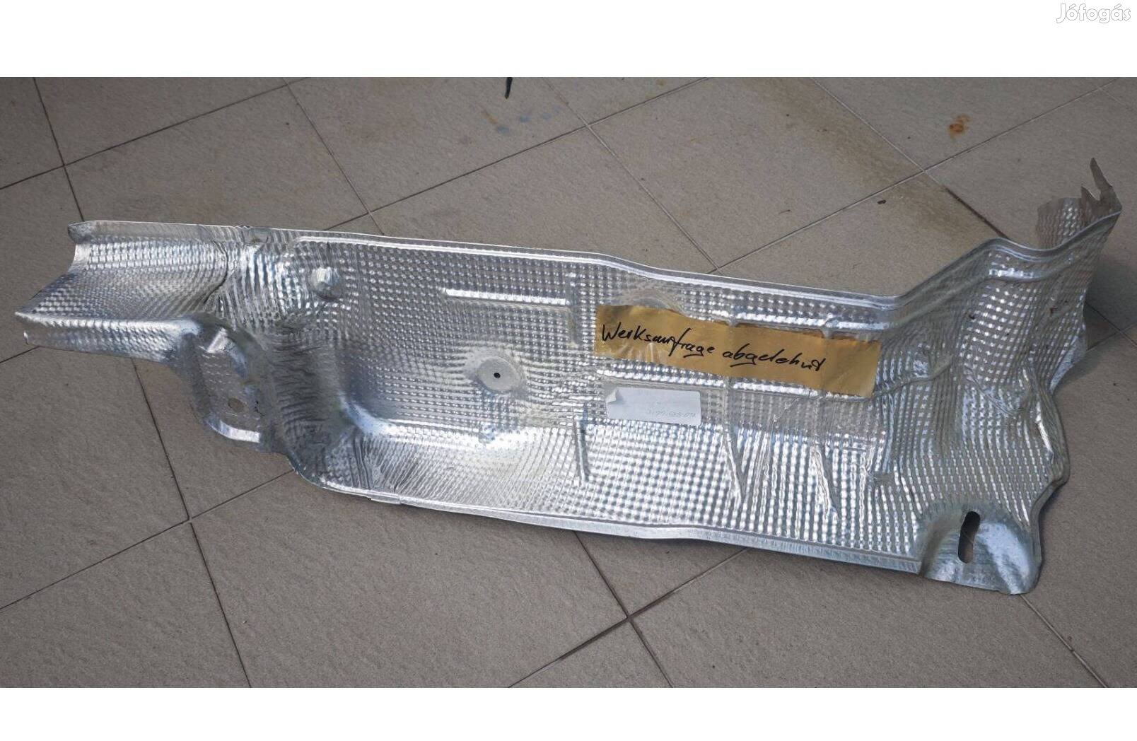 Audi Q7 kardánalagút hővédőlemez 7L0825661C
