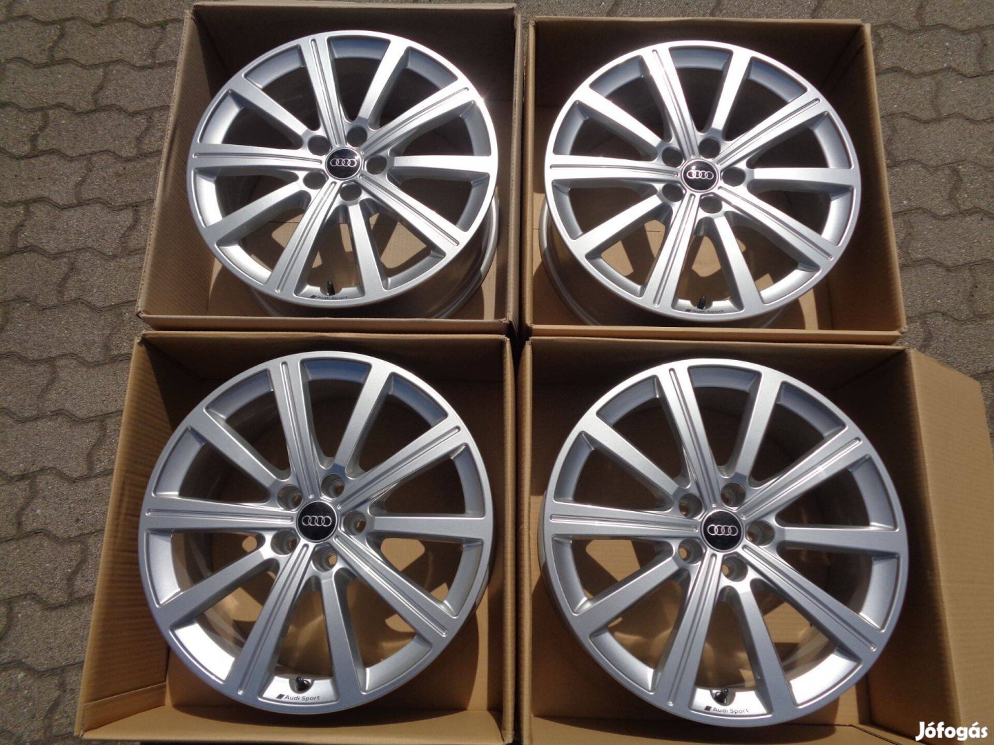 Audi Rsq3 Gyári alufelni 19-es, 5×112-es osztó, szalon autóról eladó