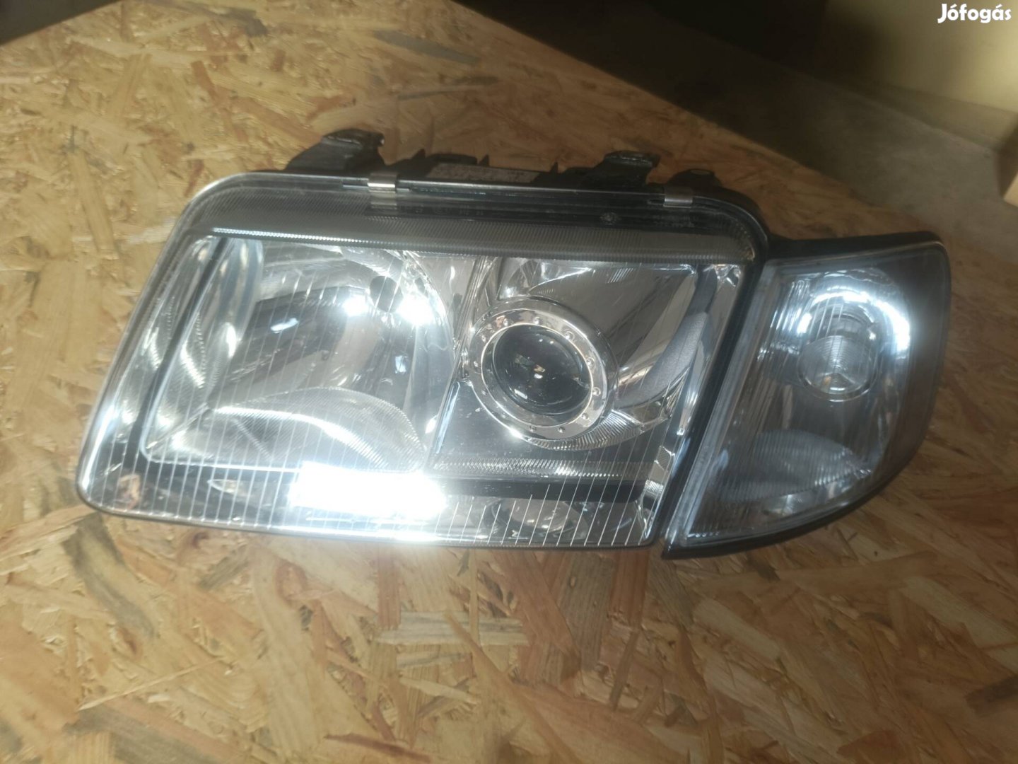 Audi S3 8L fényszóró pár