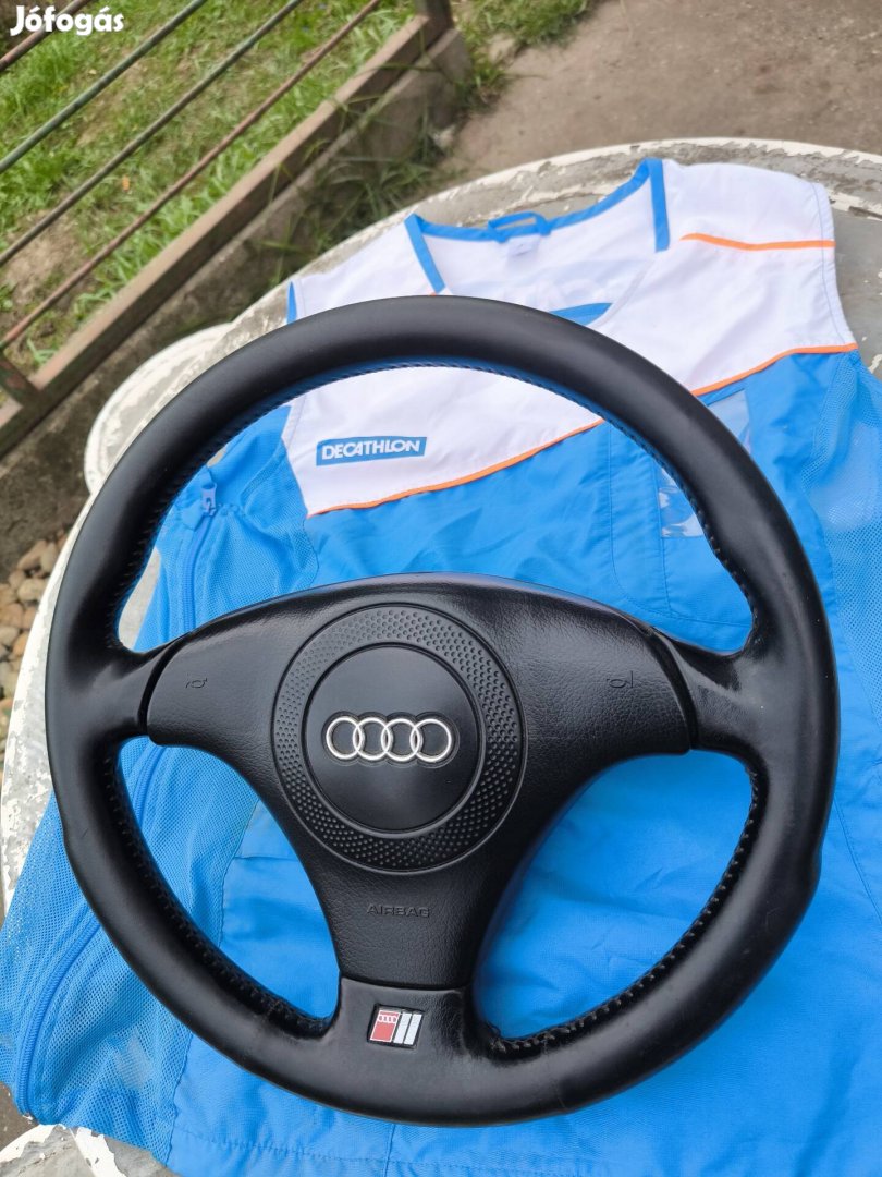 Audi S6 kormány 
