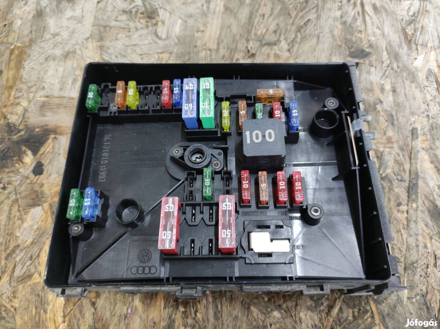 Audi Seat Skoda VW 2.0 TDI biztosítéktábla motortér