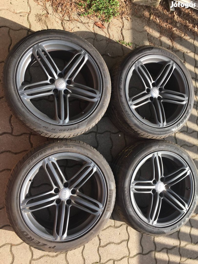 Audi Segment alufelni Pirelli Pzero